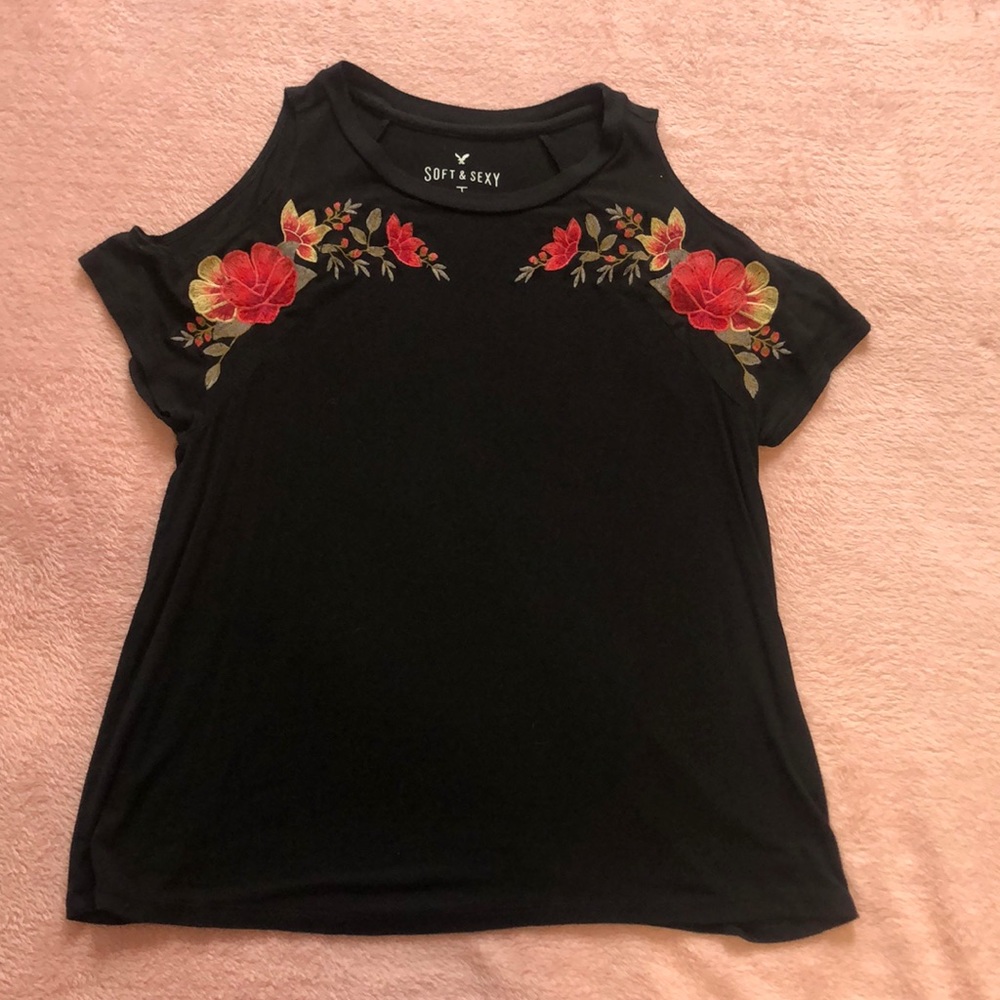 Cold Shoulder Tee